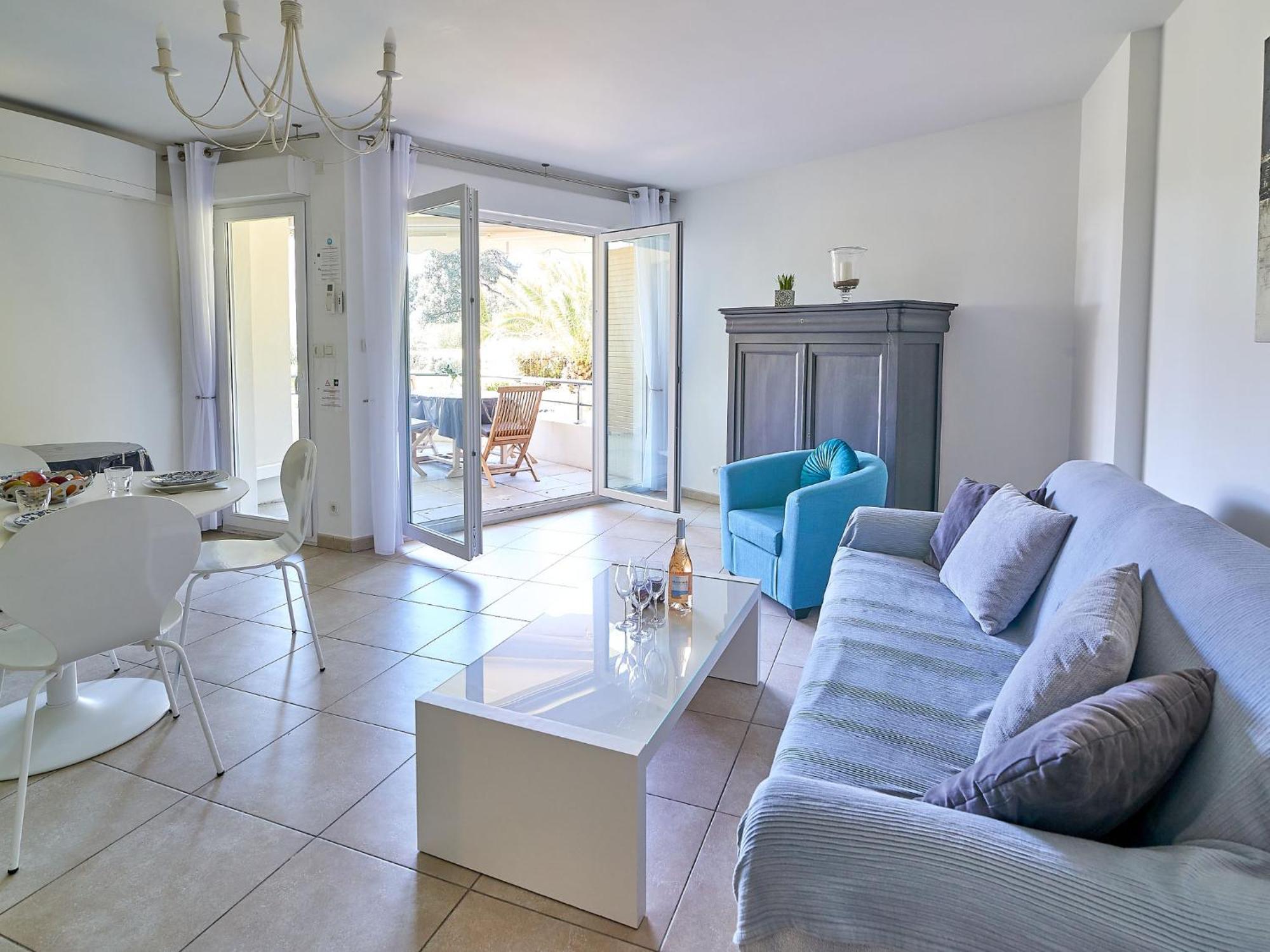 Apartment Les Rivages De L'Esterel By Interhome ブルリ・シュル・メール エクステリア 写真
